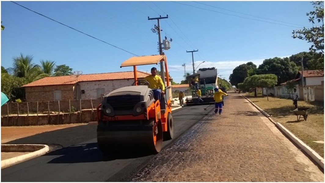 Pavimentao de ruas em Nossa Senhora de Nazar