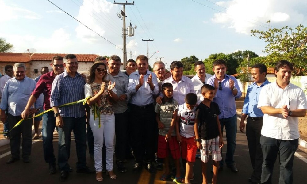 INAUGURAES EM NOSSA SENHORA DE NAZAR E CAMPO MAIOR