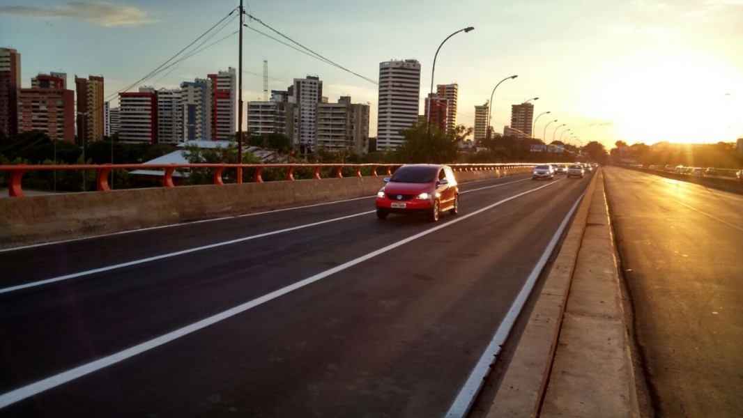 ABERTURA DO TRFEGO DE VECULOS NA PONTE JK