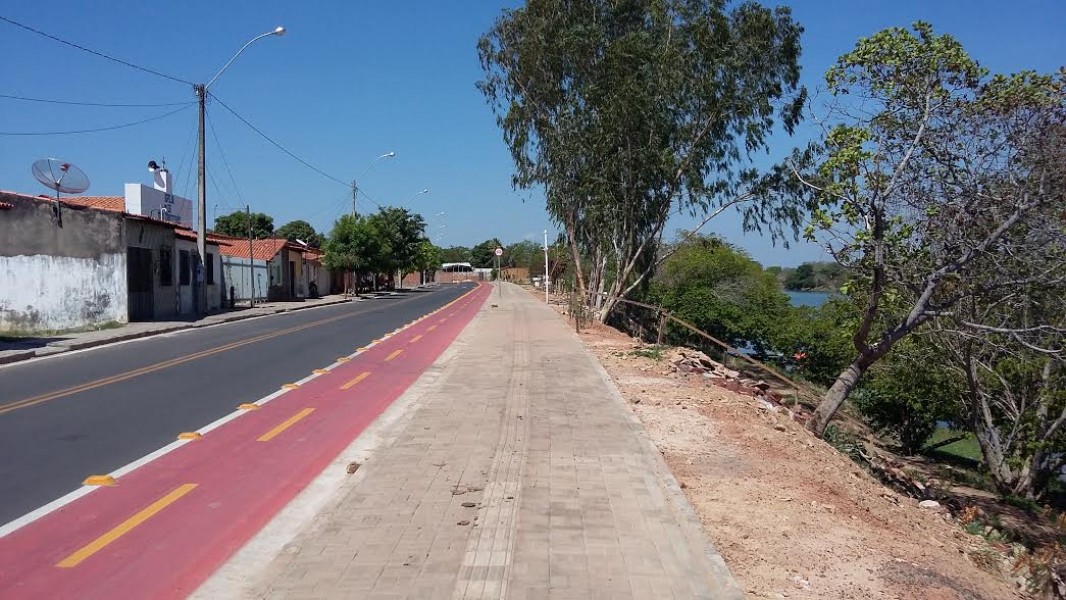 Avenida Beira Rio, em Floriano